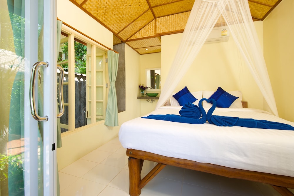 Deluxe Double Room, Garden View photo 3