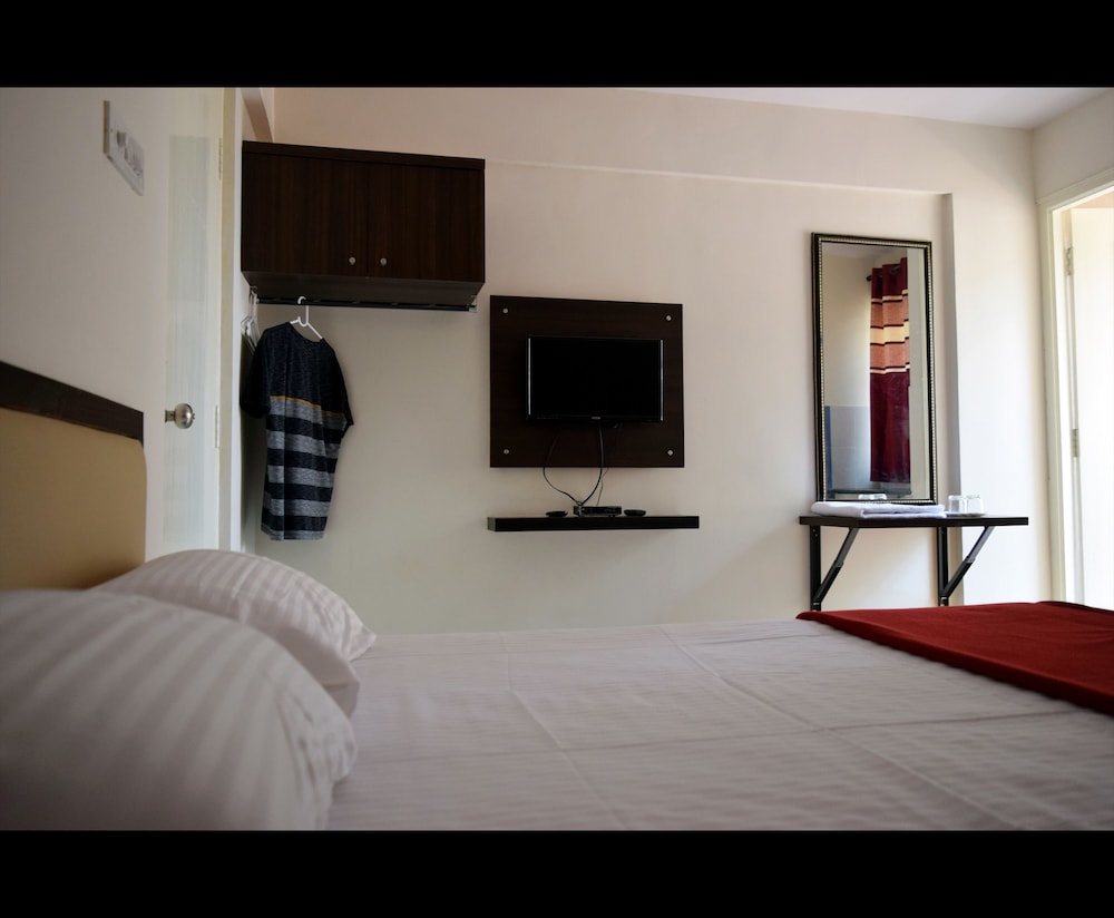 Standard Double Room, 1 Queen Bed, Accessible, Garden View photo 2