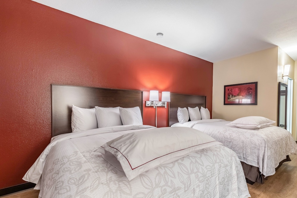 Deluxe Room, 2 Queen Beds (Smoke Free) - Photo 4