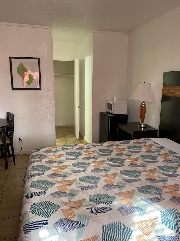Standard Room photo 1