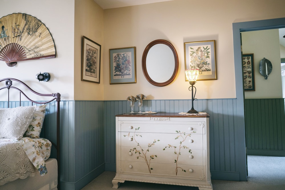Family Room, 1 Bedroom, Ensuite, Garden View photo 2