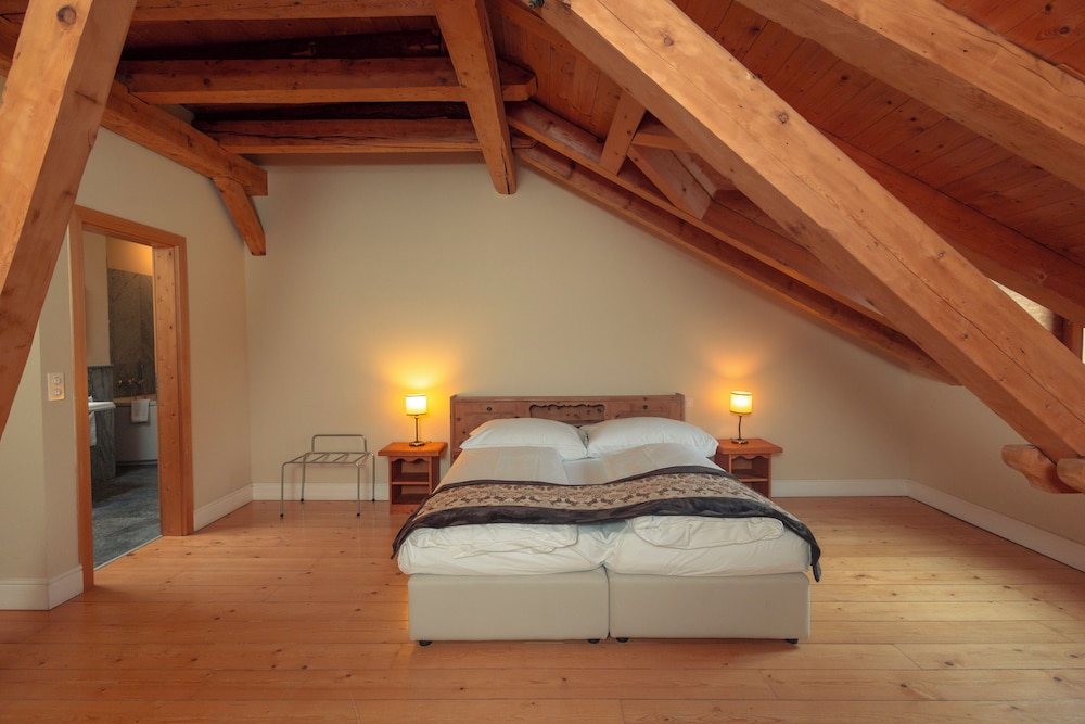 Deluxe Suite, 1 Bedroom photo 2