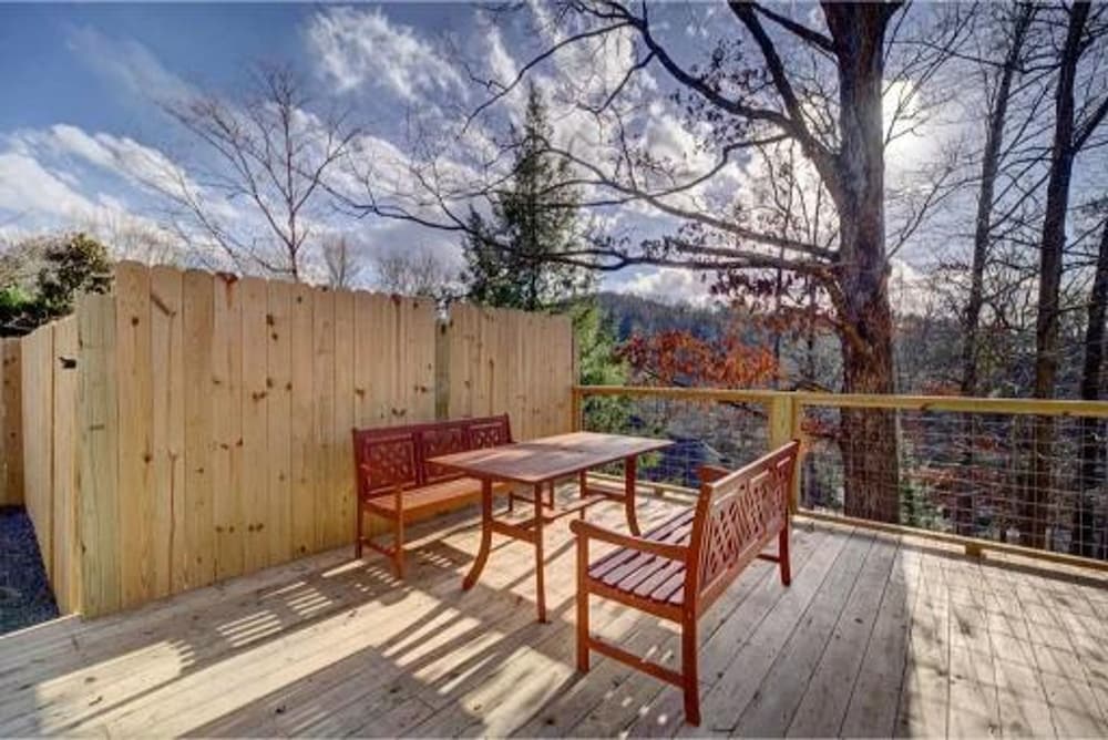New Luxury Remodel Fire Pit Game Room Hot Tub, Fotografia 3