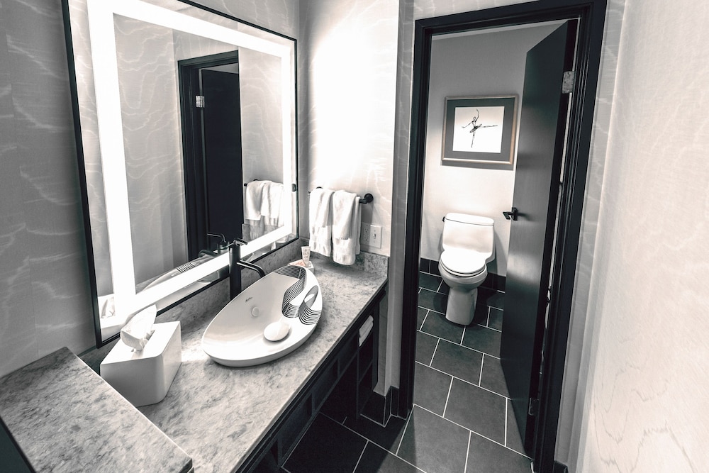 Premier King High Floor - Photo 7