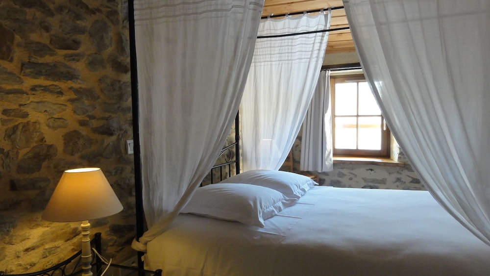 Standard Double Room, Private Bathroom, Garden View (GRAIN DE FOLIE) photo 2