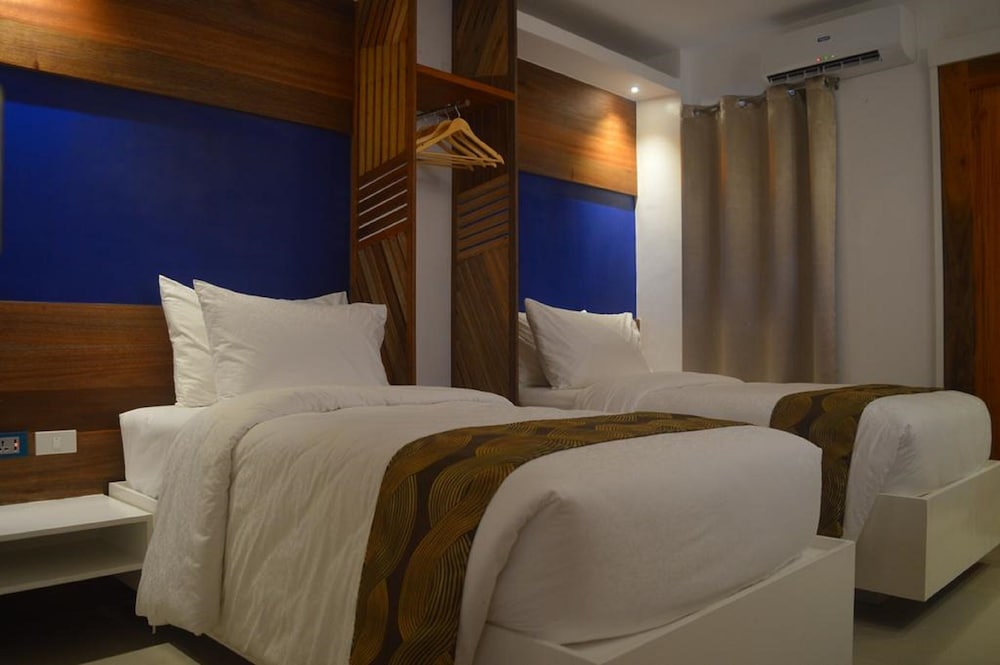 Standard Twin Room photo 3