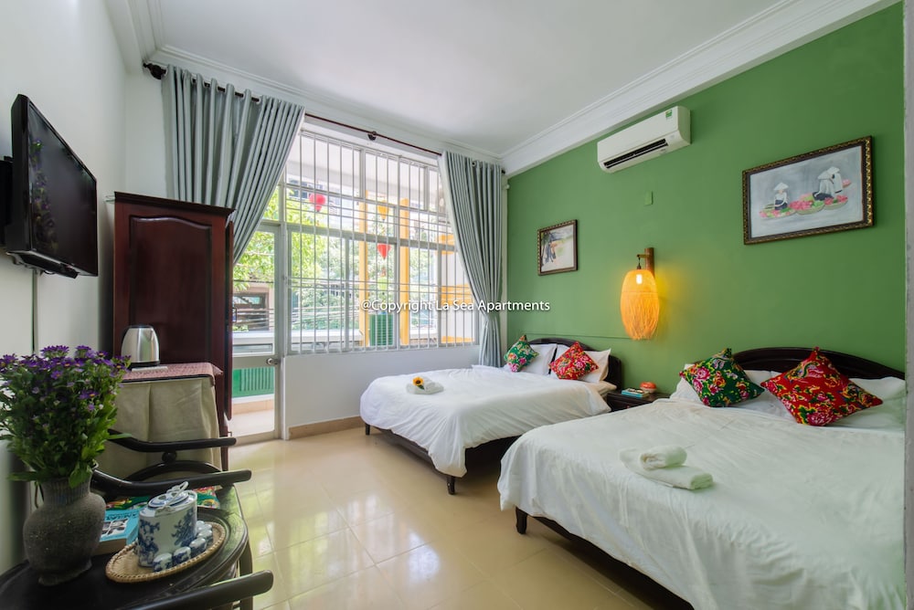 Family Quadruple Room, City View