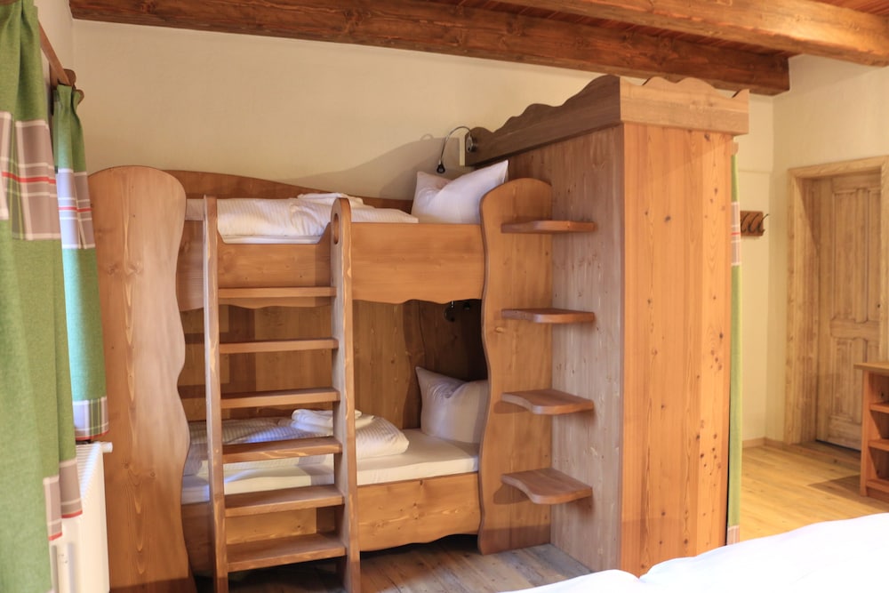 Family Quadruple Room, Non Smoking photo 2
