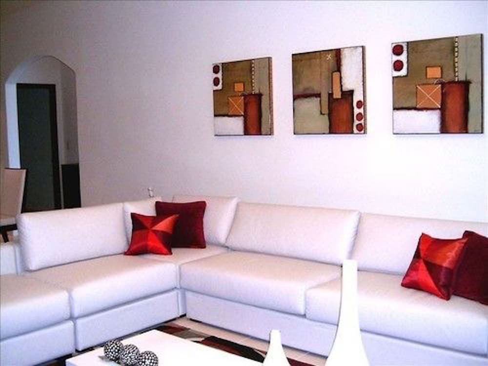 Luxury Condo, 2 Bedrooms, Ocean View photo 1