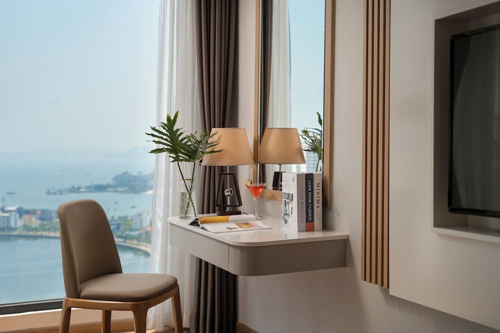 Executive Suite, Ocean View - Photo 7