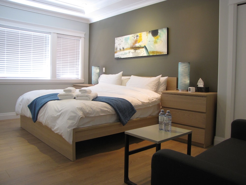Executive Room, River View (Seymore)
