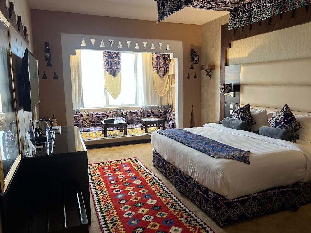 Business Suite photo 3