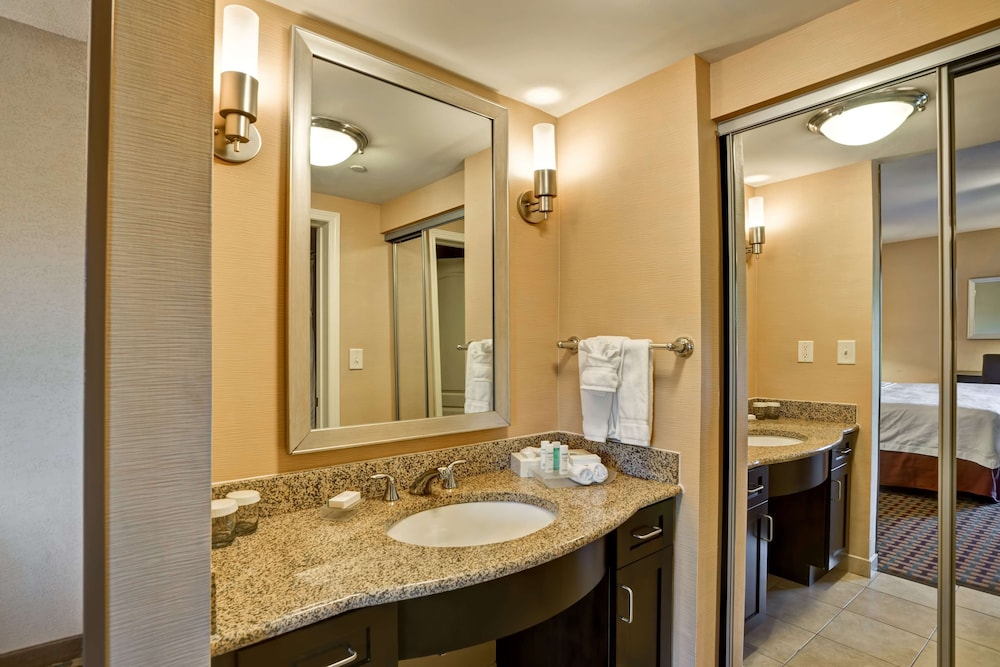 Suite, 2 Queen Beds, Accessible (Hearing) - Photo 6