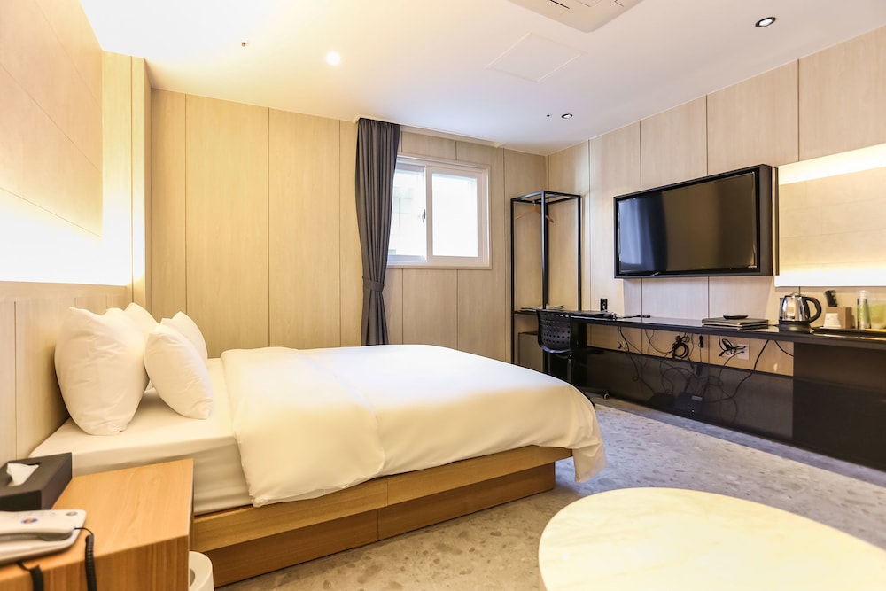 Standard Room - Photo 8