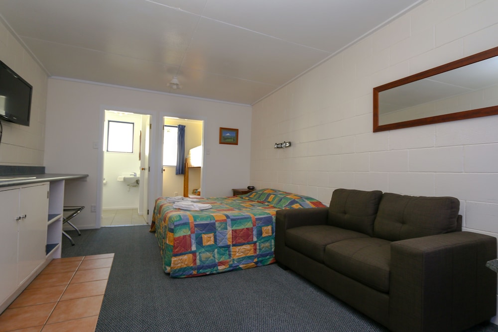 Studio Unit with Bunkroom photo 2