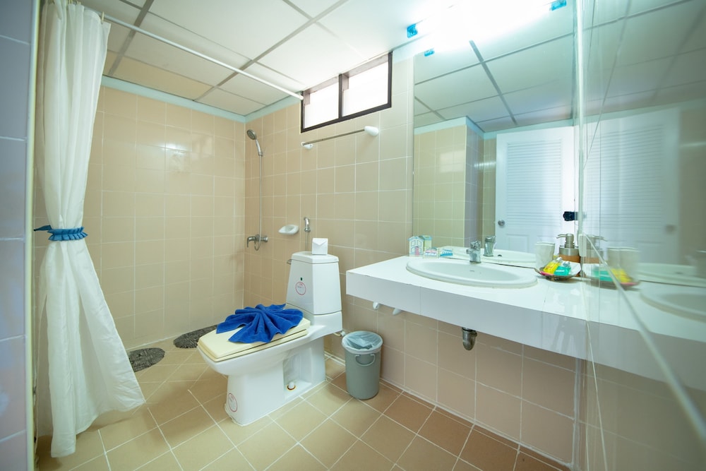 Deluxe Bungalow - Photo 10