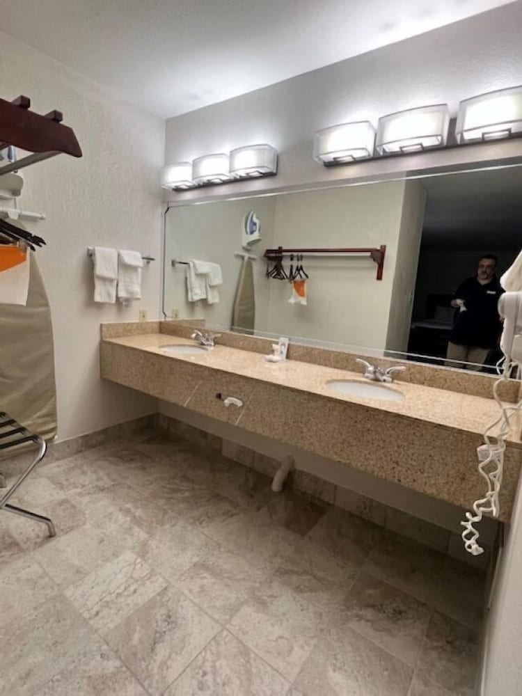 Suite, Non Smoking - Photo 7