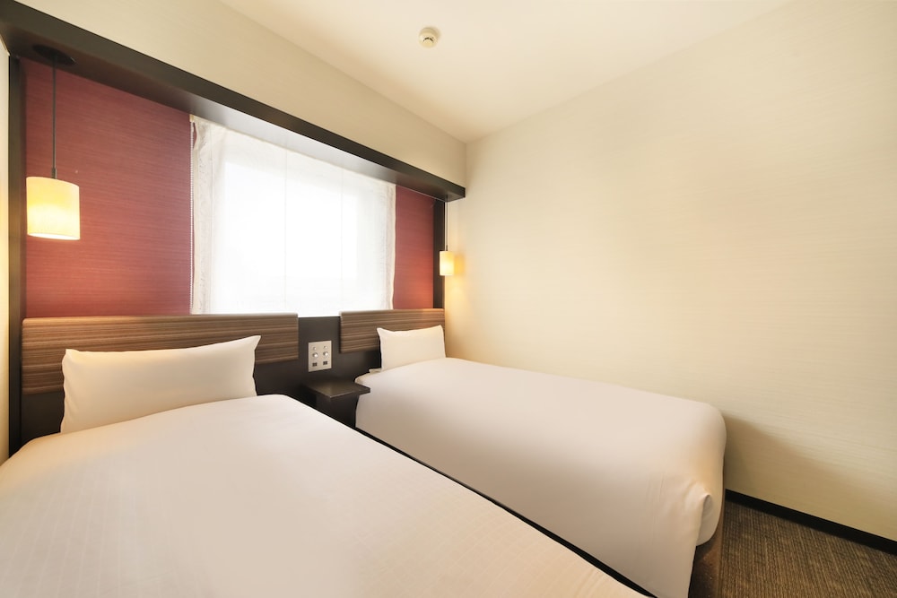 Economy Twin Room, Non Smoking photo 2