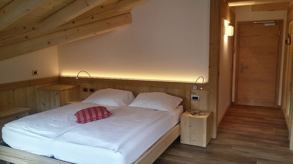Triple Room (Attic) photo 2