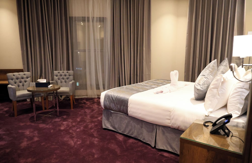 Deluxe Double Room, City View