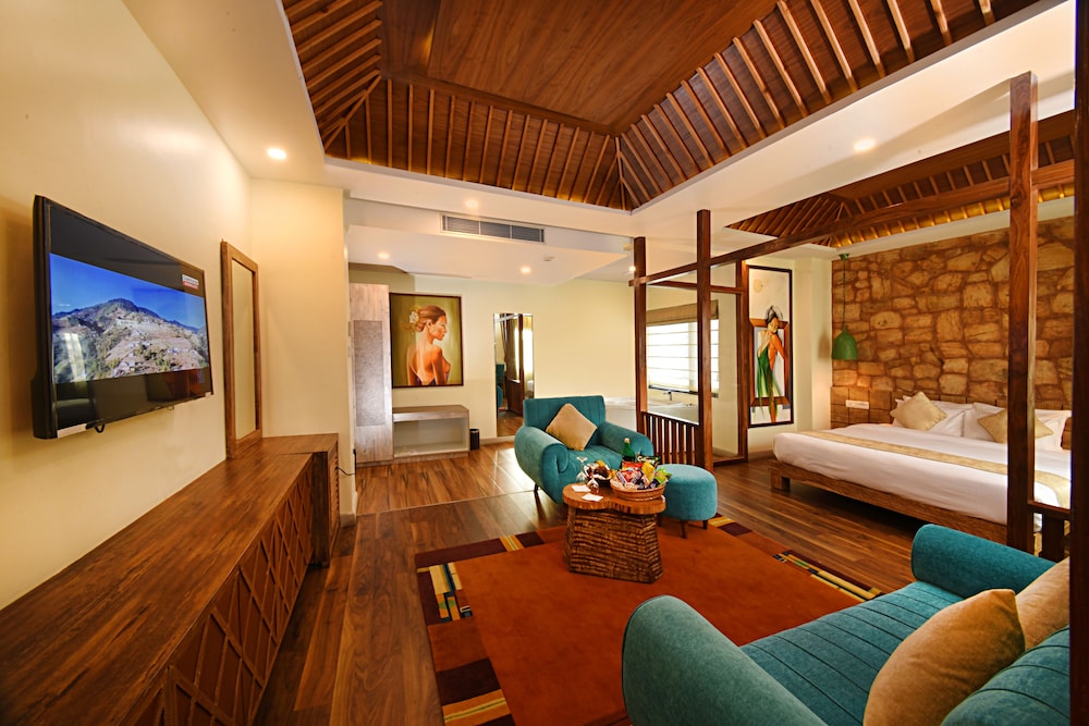 Presidential Suite, 1 King Bed, Non Smoking, Mountain View photo 1