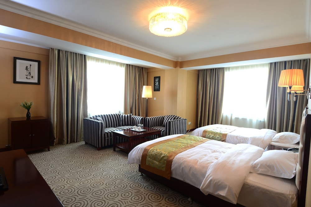 Superior Twin Room photo 3