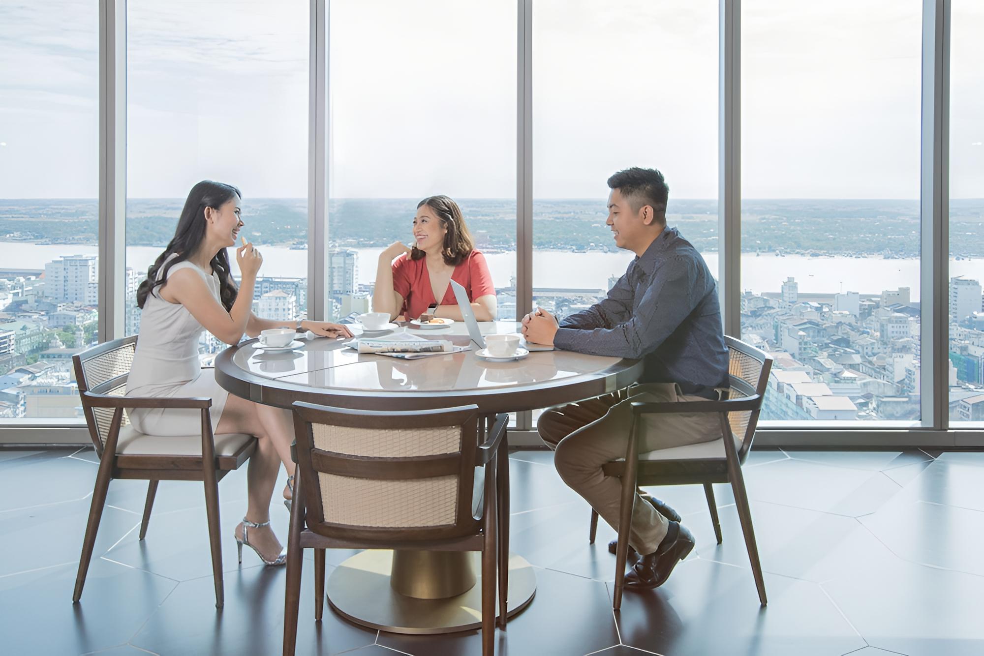 Pacific Club King Room