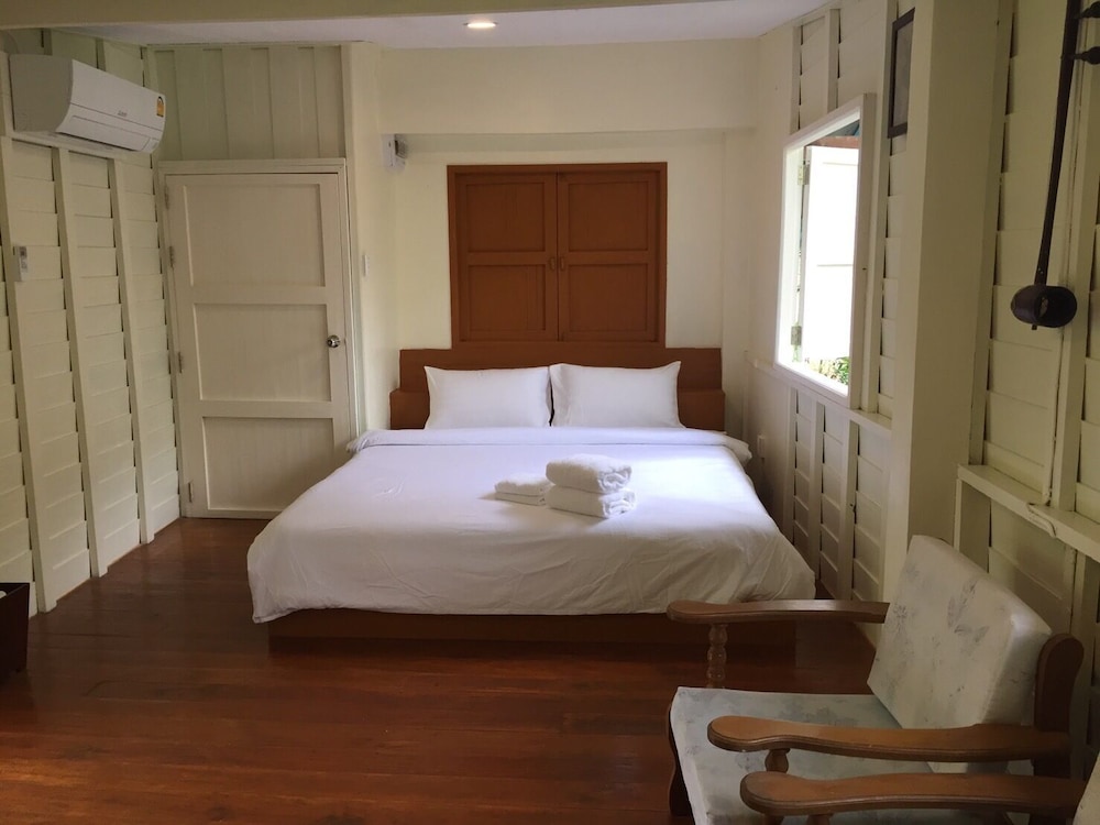 Superior Room, 1 Bedroom, Hill View photo 1
