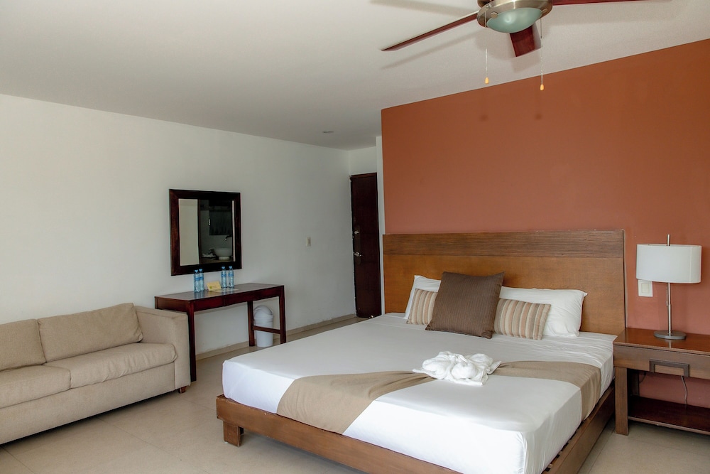 Master Suite Sea View, 2 Queen Beds. photo 2