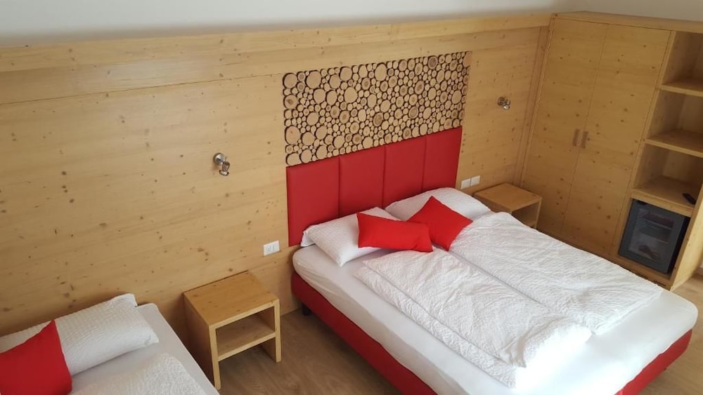 Quadruple Room photo 2