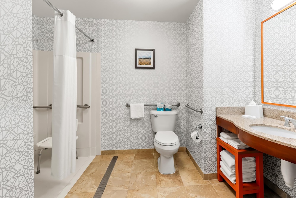 Room, Accessible, Non Smoking - Photo 6