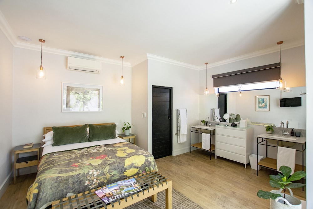 Luxury Room, Garden Area photo 1