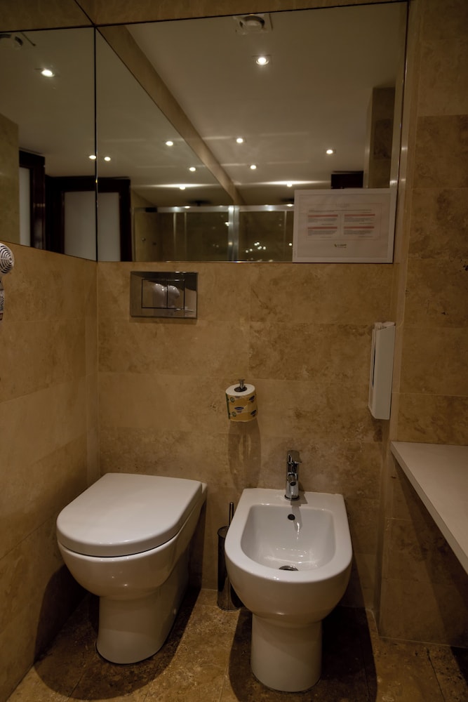 Superior Double or Twin Room photo 2