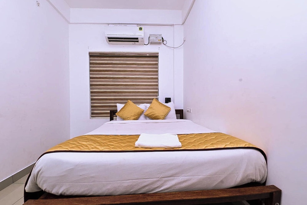 Standard Double Room, City View photo 1
