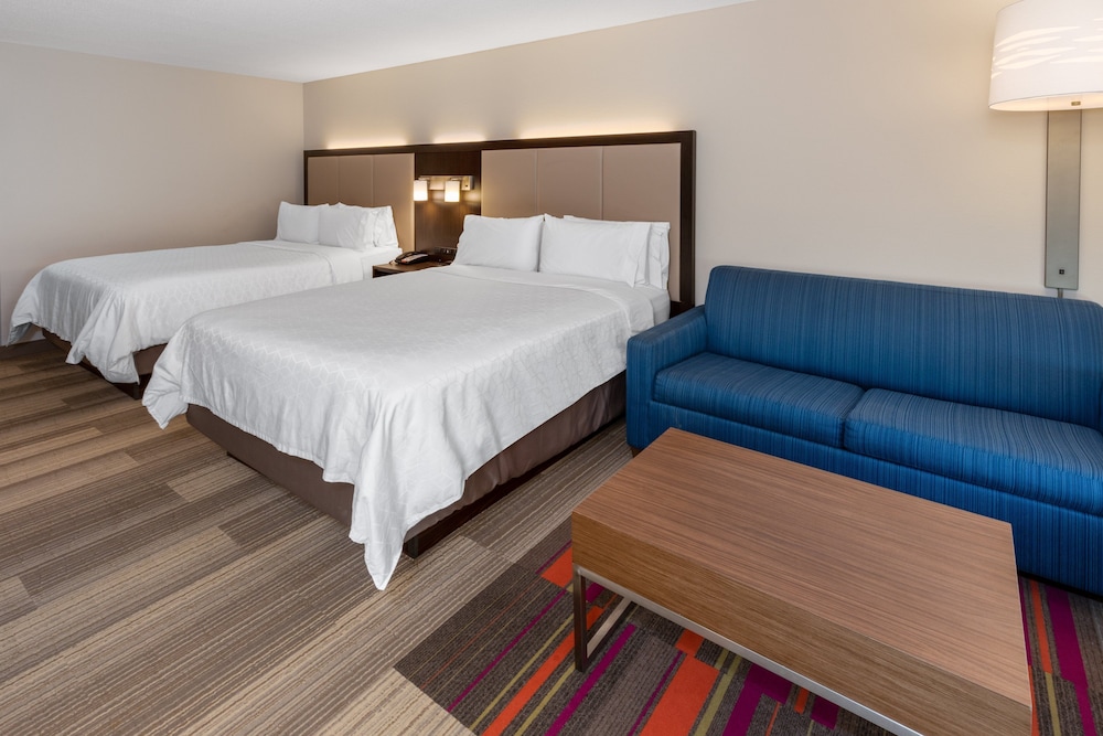 Standard Room, Multiple Beds photo 2