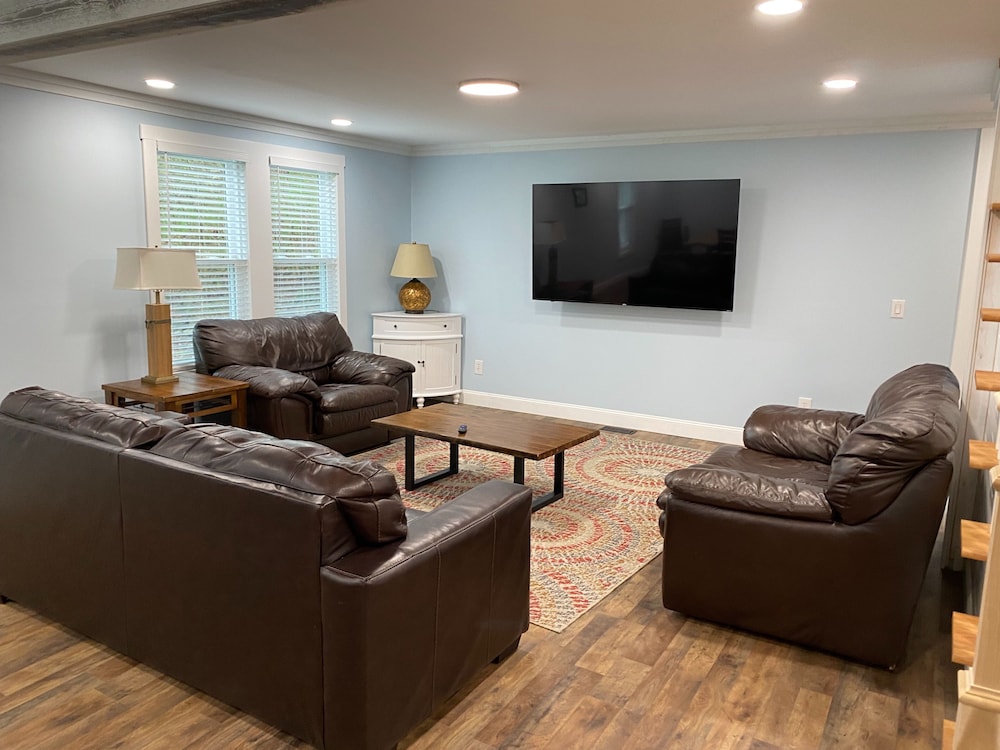 House, 5 Bedrooms, Patio photo 1