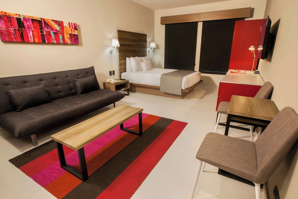 Suite, 1 Queen Bed with Sofa bed