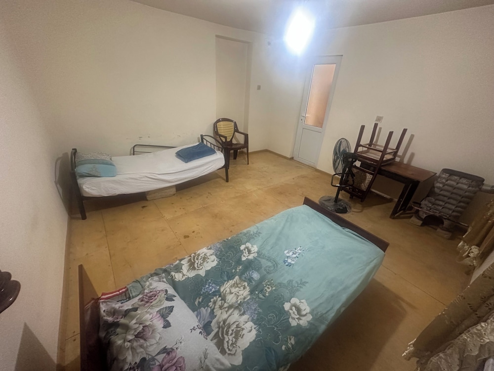 Basic Double or Twin Room - Photo 37