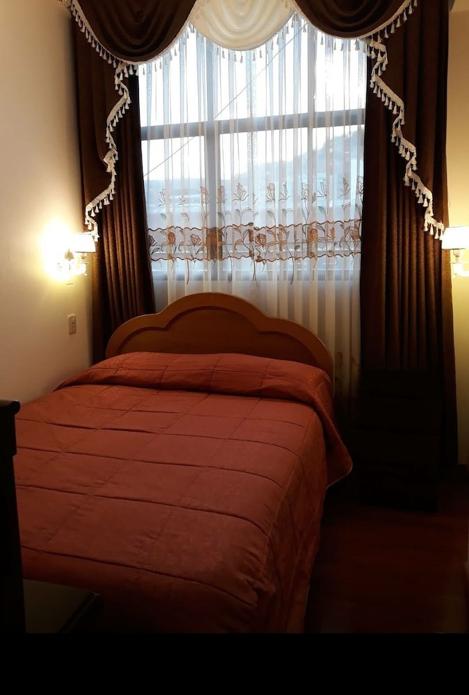 Economy Single Room, 1 Twin Bed, Shared Bathroom