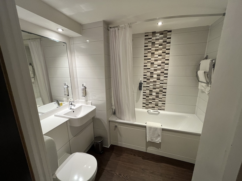 Superior Double Room, Ensuite photo 3