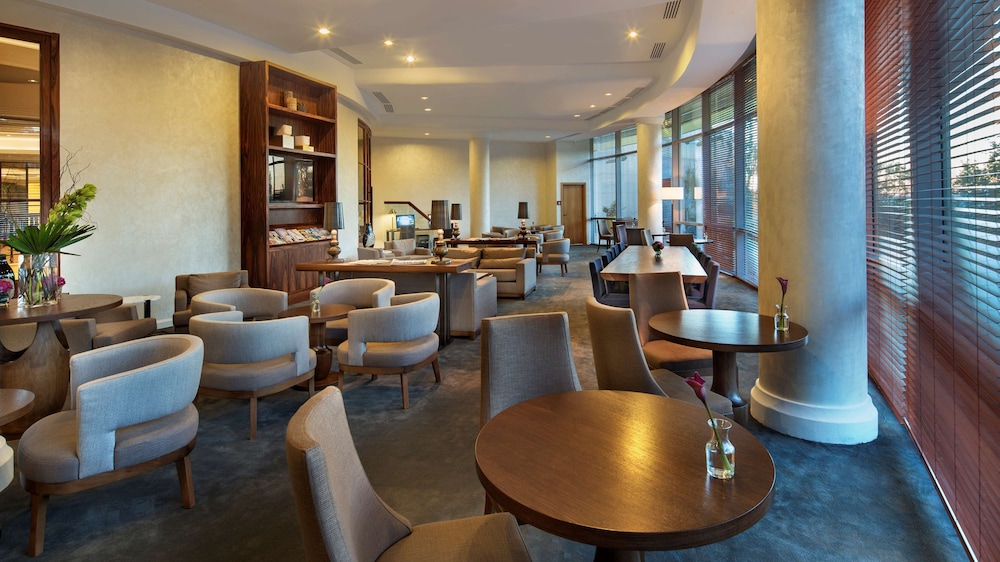 Bosphorus Suite, Lounge Access thumbnail 5