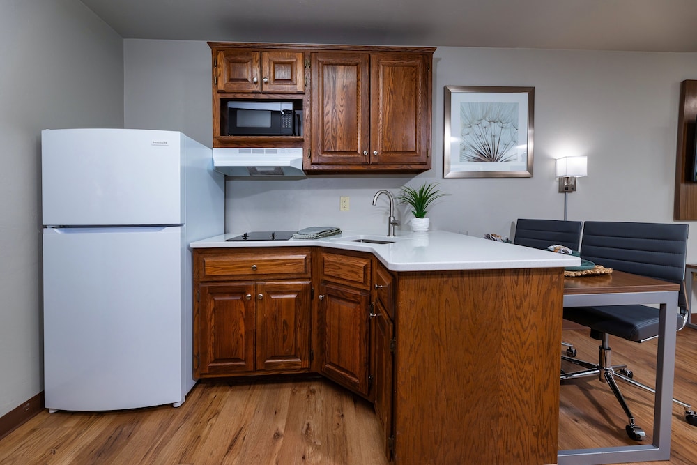 Executive Suite, 2 Bedrooms - Photo 5