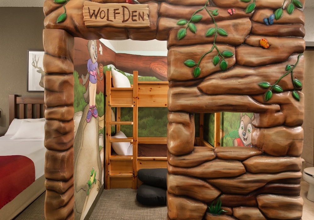 Wolf Den - Water Park Included photo 2