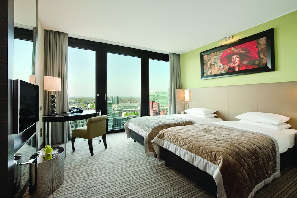 Room, 2 Twin Beds (Club Access)