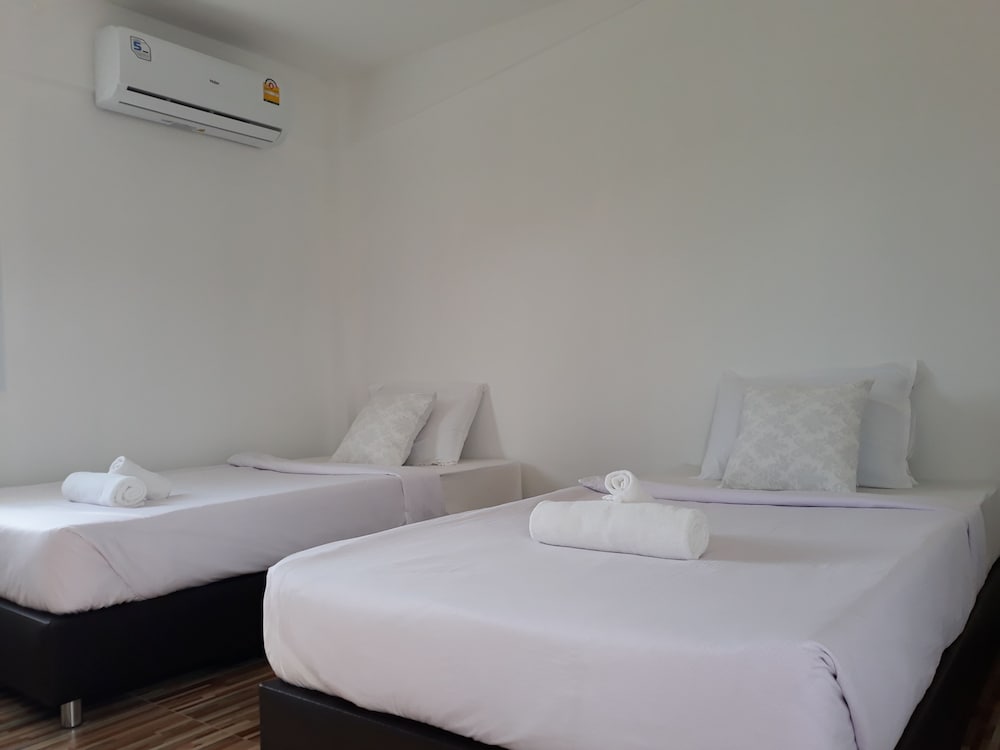 Economy Room, 2 Twin Beds, Non Smoking
