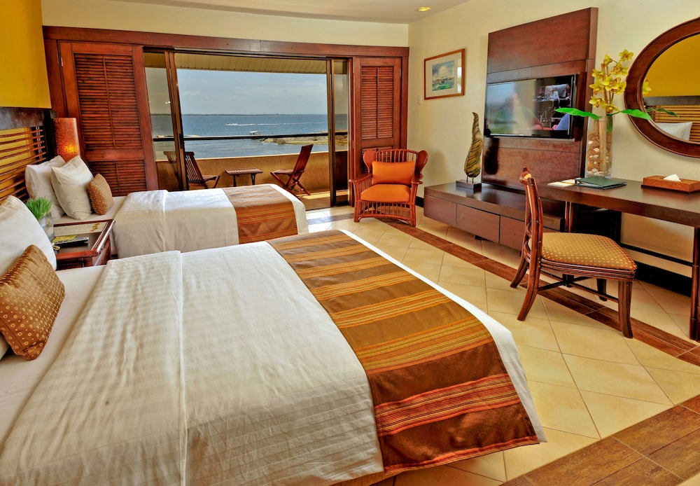 Junior Suite, 1 Bedroom, Non Smoking, Ocean View photo 2