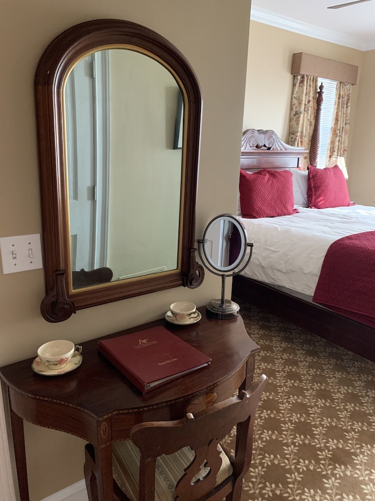 Lanai Suite