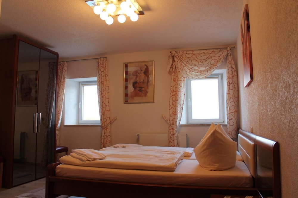 Comfort Double Room, Jetted Tub photo 3