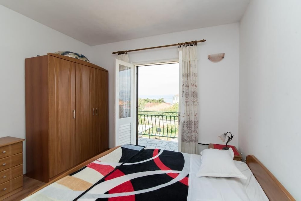 Apartment (Two Bedroom Apartment with Terrace an)
