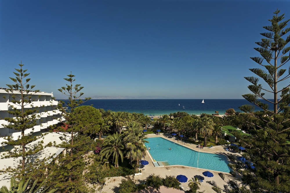 Double or Twin Room, Sea View - Photo 8